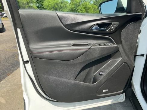 Used 2023 Chevrolet Equinox RS w/ RS Leather Package FWD image 15
