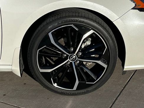 Used 2023 Nissan Altima 2.5 SR image 6