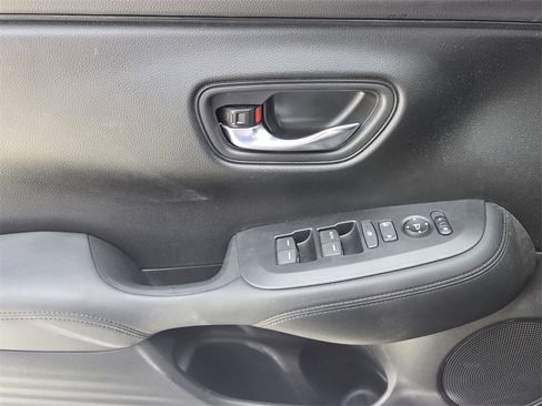 Certified 2024 Honda HR-V LX image 25