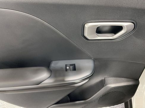 New 2026 Kia K4 LXS image 26