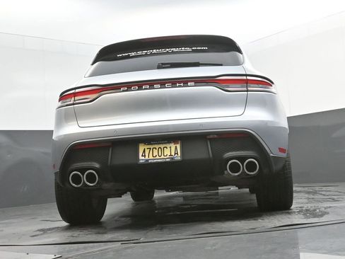 New 2026 Porsche Macan image 32
