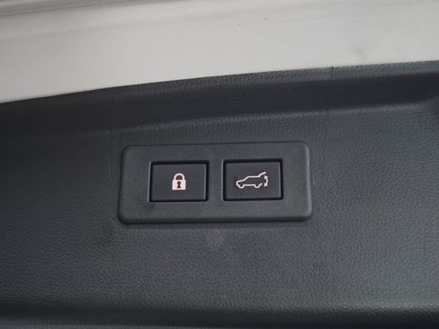 Used 2023 Subaru Outback Touring XT AWD/4WD image 11
