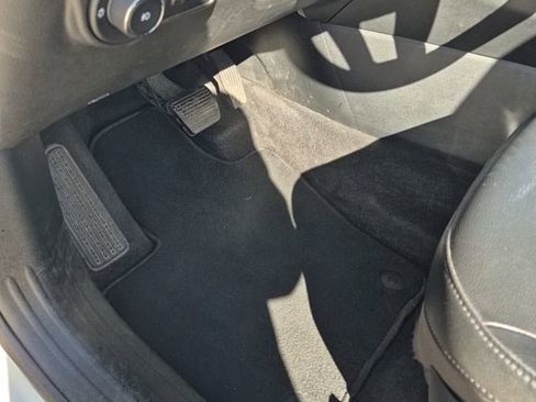 Used 2024 Jeep Compass Limited image 23