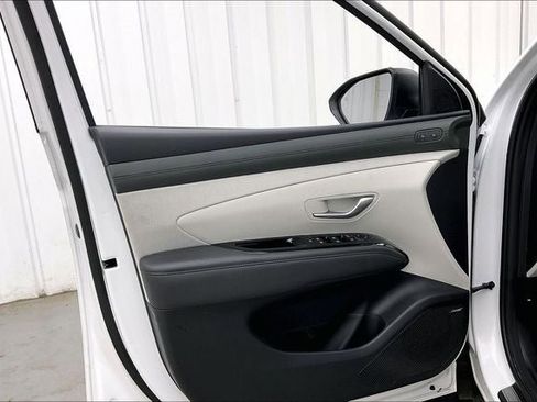 Certified 2025 Hyundai Tucson Limited AWD/4WD image 21