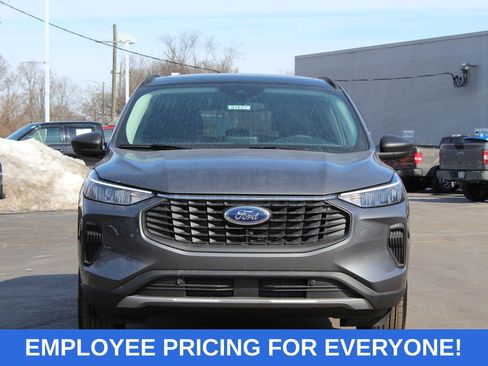 New 2026 Ford Escape Active w/ Cold Weather Package AWD/4WD image 2