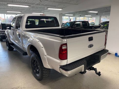 Used 2016 Ford F250 XLT w/ Camper Package image 10