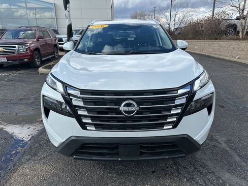 Used 2026 Nissan Rogue SV w/ SV Premium Package image 18