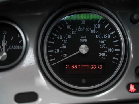 Used 2001 BMW Z8 RWD image 45