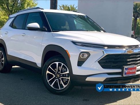 New 2026 Chevrolet TrailBlazer LT image 2