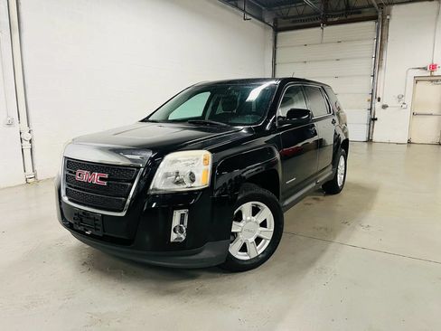 Used 2013 GMC Terrain SLE FWD image 1