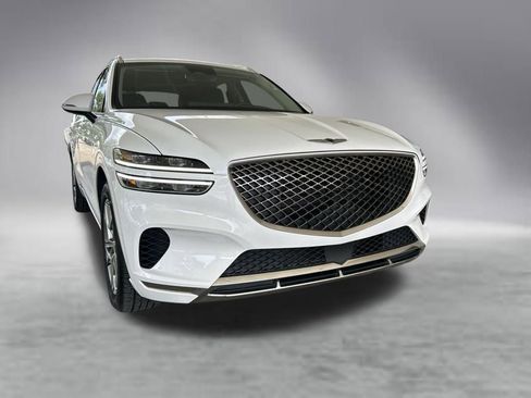 Used 2025 Genesis GV70 2.5T AWD/4WD image 2
