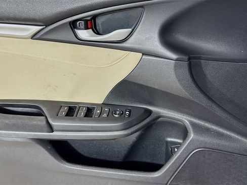 Used 2018 Honda Civic EX image 15