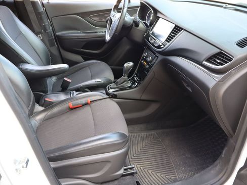 Used 2019 Buick Encore Preferred FWD image 16