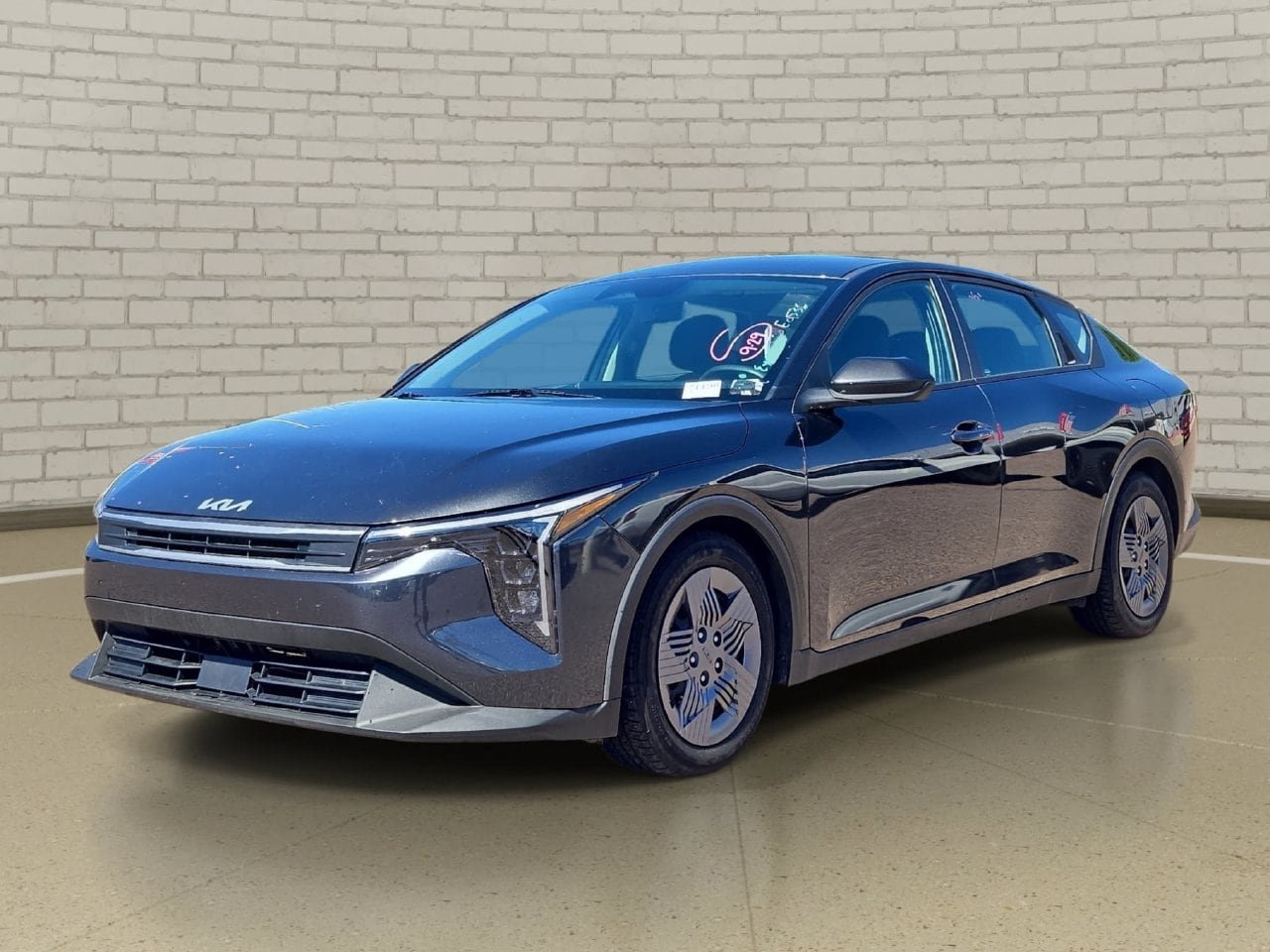Used 2025 Kia K4 FWD image 1