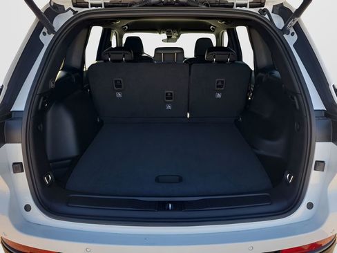 New 2026 Jeep Grand Cherokee Altitude RWD image 22