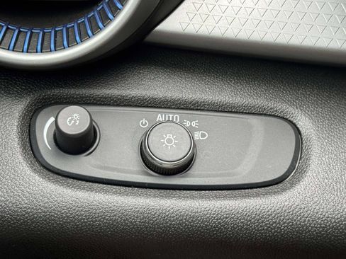 Used 2024 Chevrolet Trax LS FWD image 18