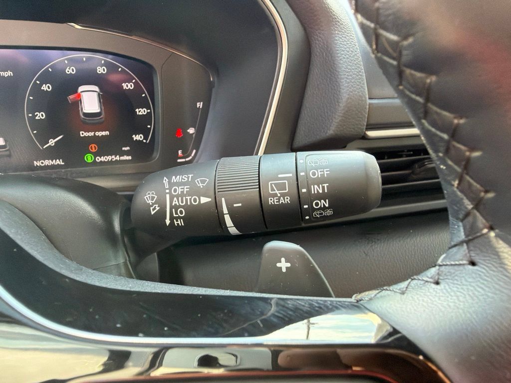 Used 2023 Honda Pilot Elite image 30
