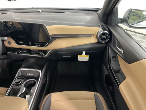 New 2026 Chevrolet Equinox ACTIV w/ Safety and Technology Package FWD image 14