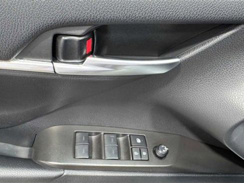 Used 2024 Toyota Camry LE image 21