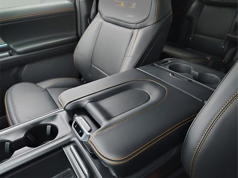 New 2026 Ford Expedition Tremor image 26