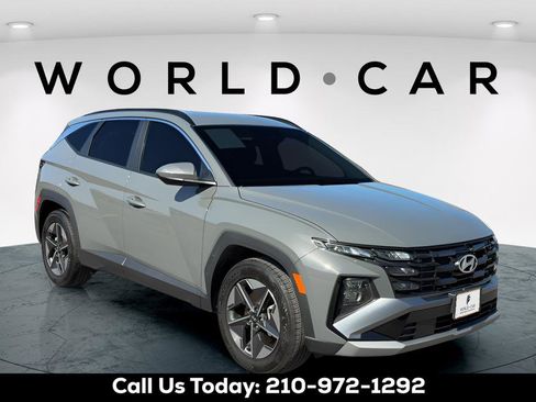 Certified 2025 Hyundai Tucson SEL image 1