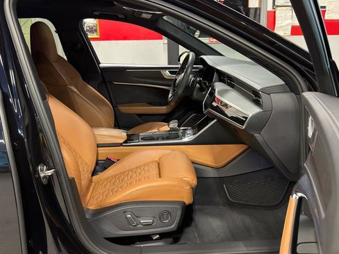 Used 2021 Audi RS 6 image 18