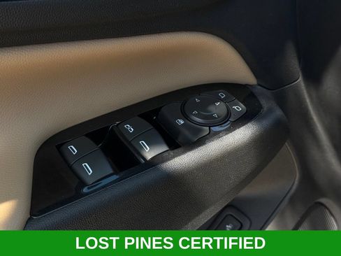 Used 2022 Chevrolet Equinox Premier AWD/4WD image 7