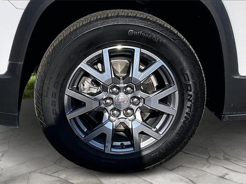 Used 2021 GMC Acadia SLT image 8