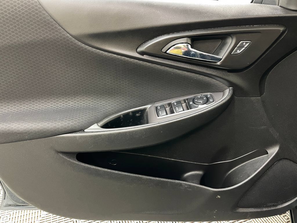 Used 2019 Chevrolet Malibu LS FWD image 18