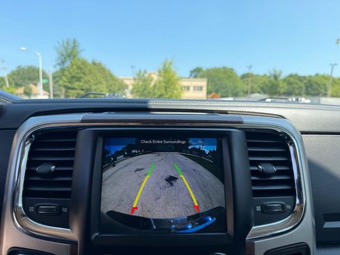 Used 2018 RAM 1500 Laramie w/ Convenience Group AWD/4WD image 13