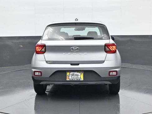 New 2026 Hyundai Venue SE FWD image 6