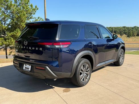 Used 2022 Nissan Pathfinder S FWD image 6