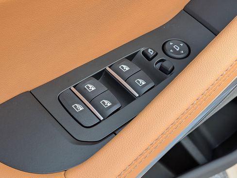 New 2026 BMW X6 xDrive40i image 13