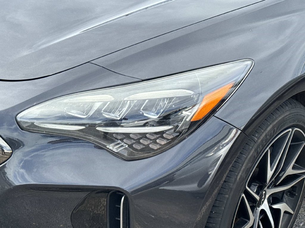 Used 2022 Kia Stinger GT-Line w/ Sun & Sound Package RWD image 7