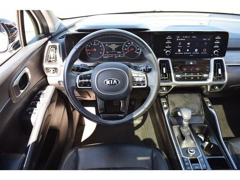 Used 2021 Kia Sorento EX w/ Panoramic Sunroof Package FWD image 23