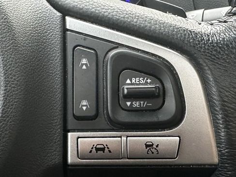 Used 2017 Subaru Legacy 3.6R Limited image 12