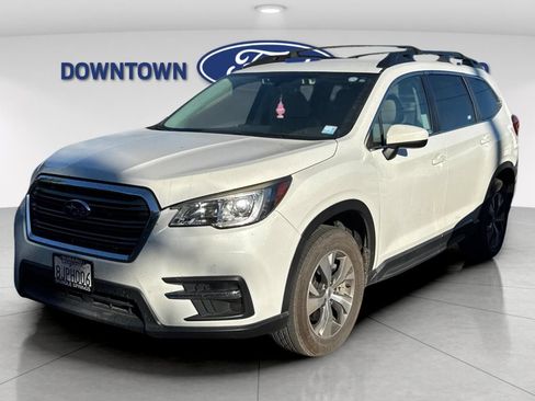 Used 2019 Subaru Ascent Premium w/ Popular Package #3 AWD/4WD image 2