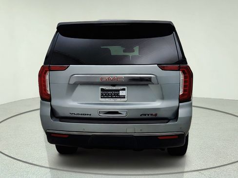 Used 2024 GMC Yukon AT4 w/ Technology Package AWD/4WD image 10