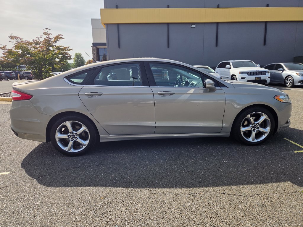 Used 2015 Ford Fusion SE w/ Equipment Group 201A AWD/4WD image 8