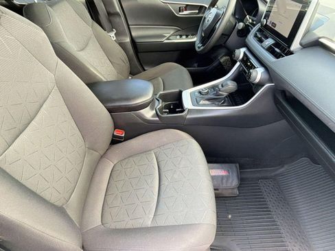 Used 2023 Toyota RAV4 XLE w/ Convenience Package AWD/4WD image 34