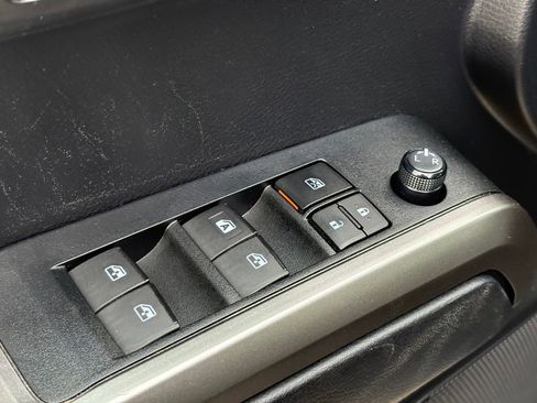 Used 2021 Toyota Tacoma SR5 image 21