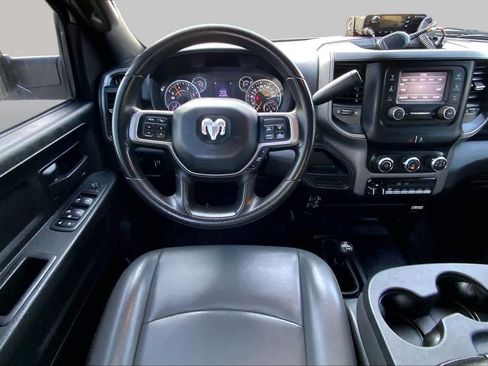 Used 2022 RAM 2500 Tradesman w/ Chrome Appearance Group AWD/4WD image 6