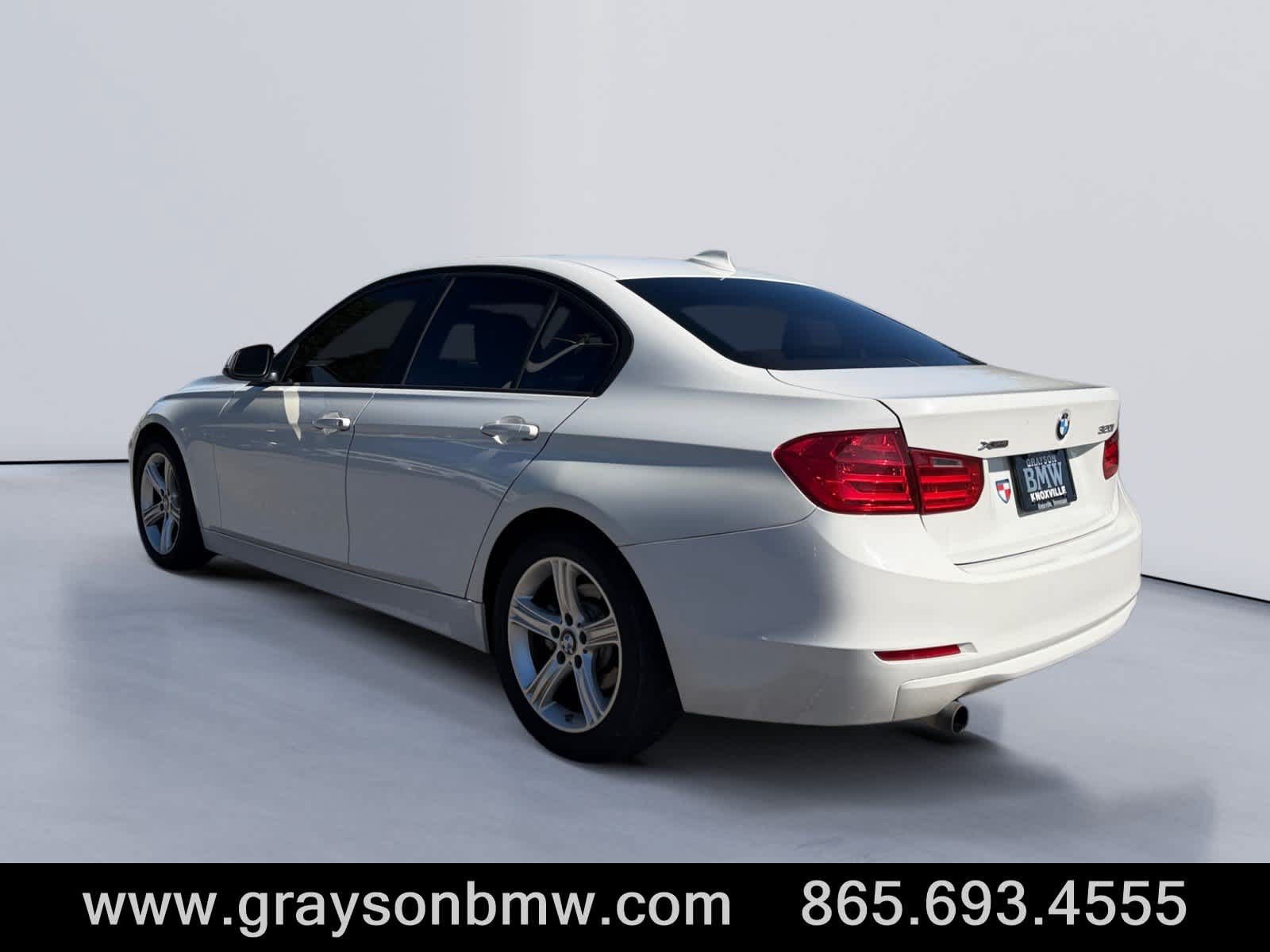 Used 2014 BMW 320i xDrive Sedan AWD/4WD image 5