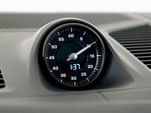 New 2026 Porsche Cayenne S image 28