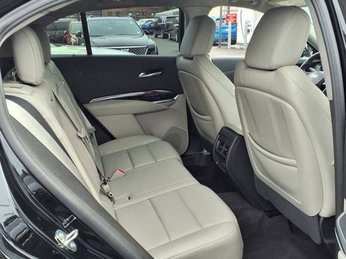 Used 2022 Cadillac XT4 Luxury image 30