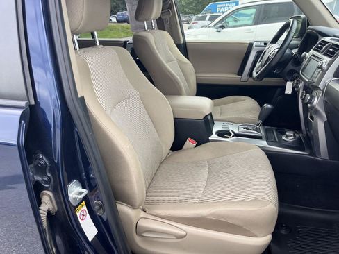 Used 2017 Toyota 4Runner SR5 AWD/4WD image 14