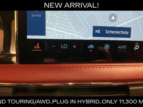 Used 2025 Lincoln Corsair Grand Touring w/ Towing Package AWD/4WD image 38