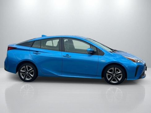Used 2021 Toyota Prius XLE FWD image 4
