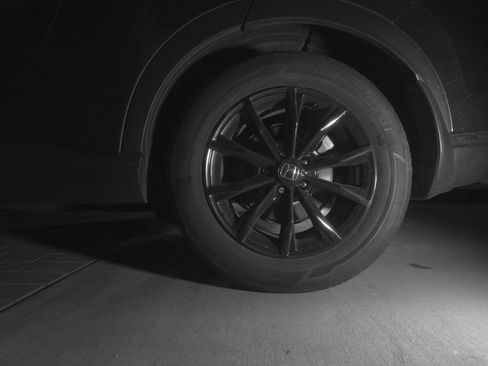 Used 2025 Honda CR-V Sport image 9