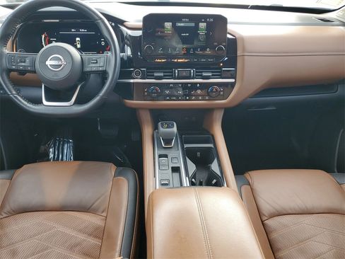 Certified 2022 Nissan Pathfinder Platinum w/ Cargo Package image 20